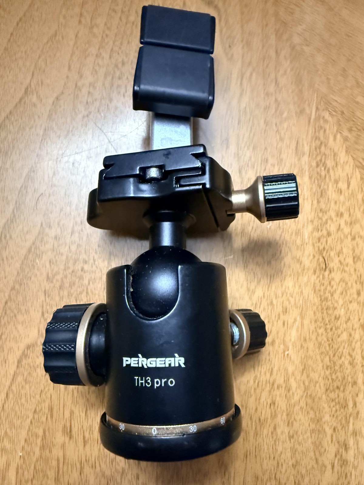 Pergear TH3 Pro Aluminum Ball Head Tripod 360 W/ Square Jellyfish Phone Mount