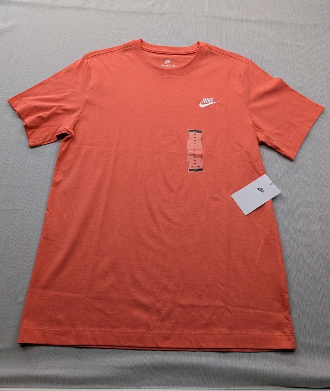 New Nike Sportswear T-Shirt Men's Medium The Nike Tee TShirt Magic Ember