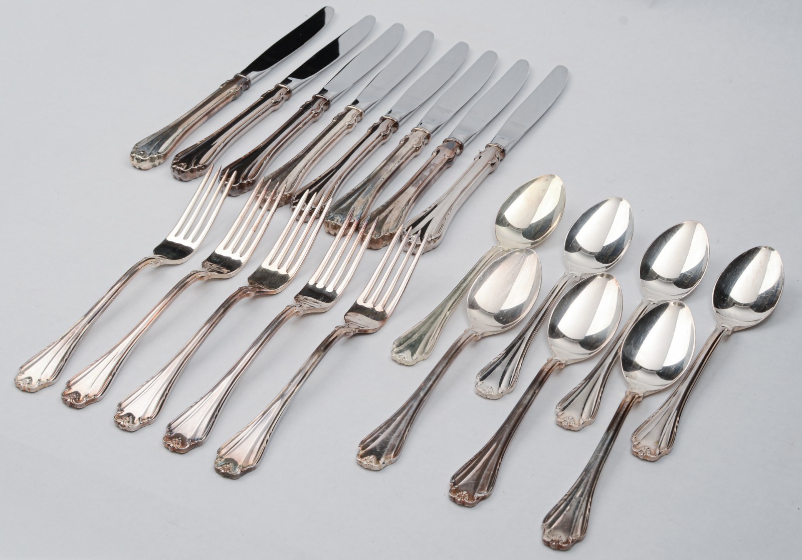 Late 80s Country Charm Reed & Barton Elite Silverplate Partial Set of 20 Glossy