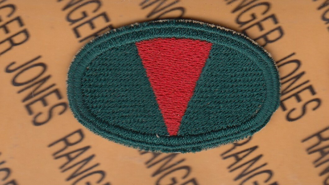 Airborne Ranger Infantry Training Center Camp Drake Japan oval patch c/e