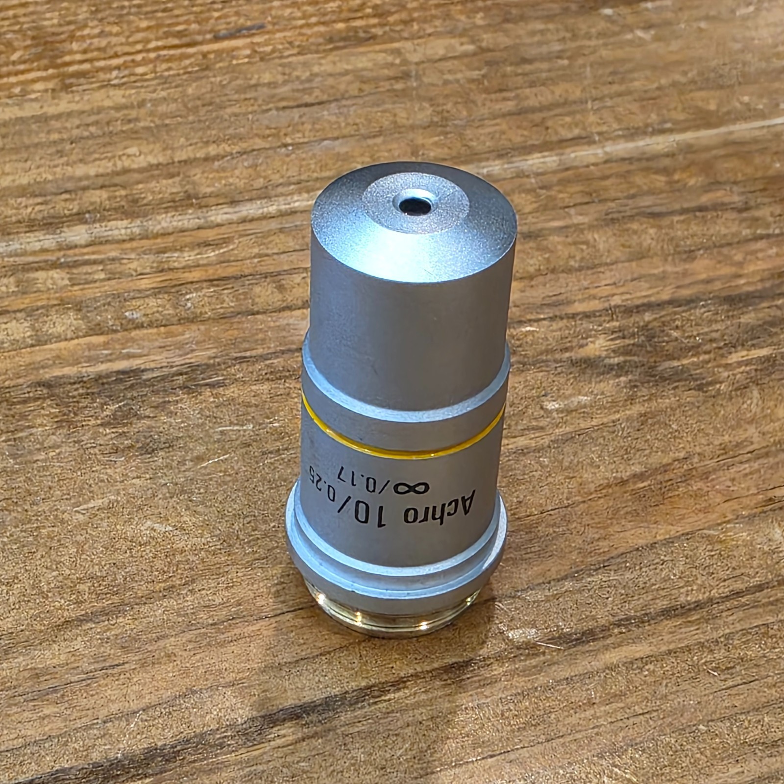 Leica 2000 ACHRO 439 Microscope Objective 10/0.25 ∞/0.17
