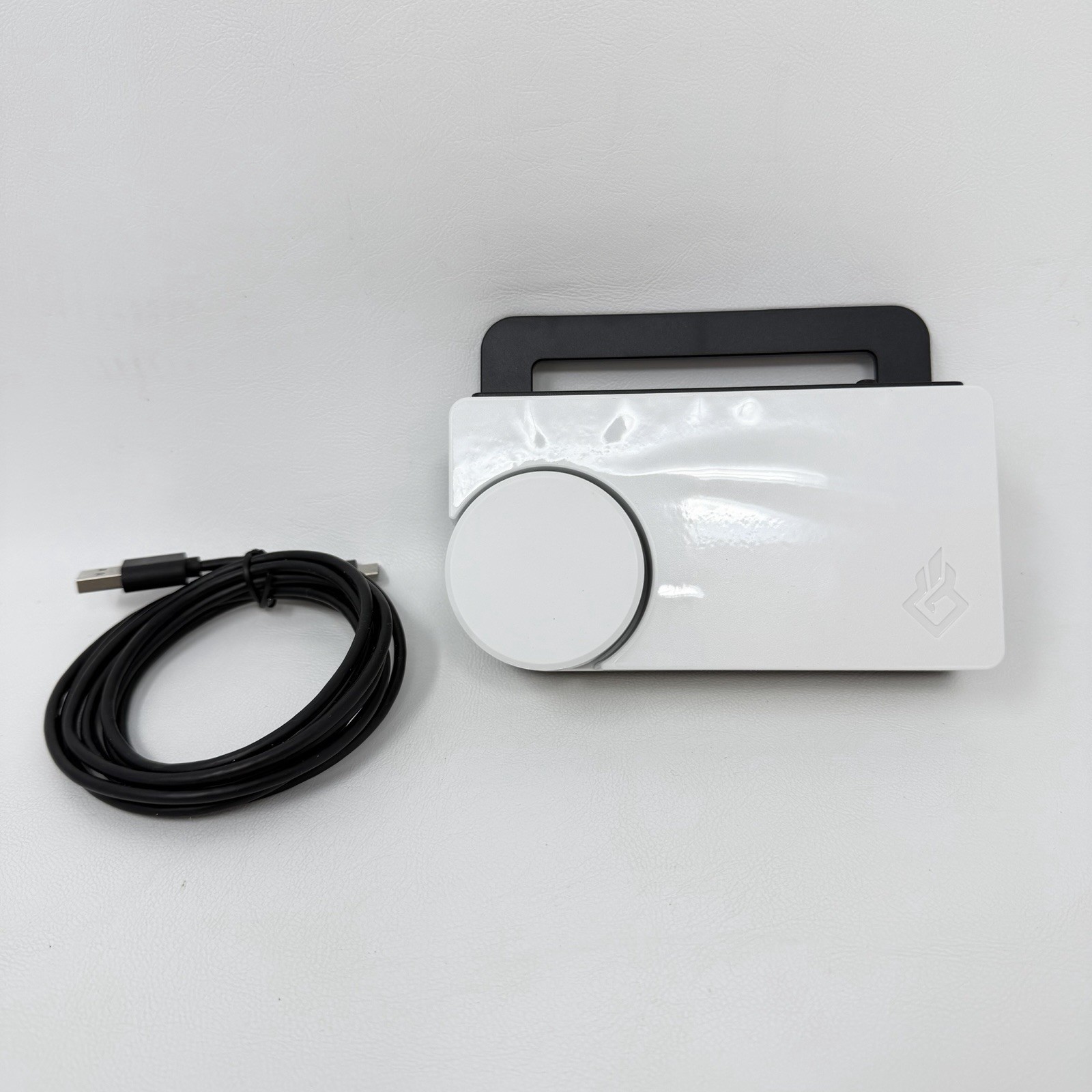 BEACN Interface Studio Creator XLR White Headphone Amp Streaming Never Used