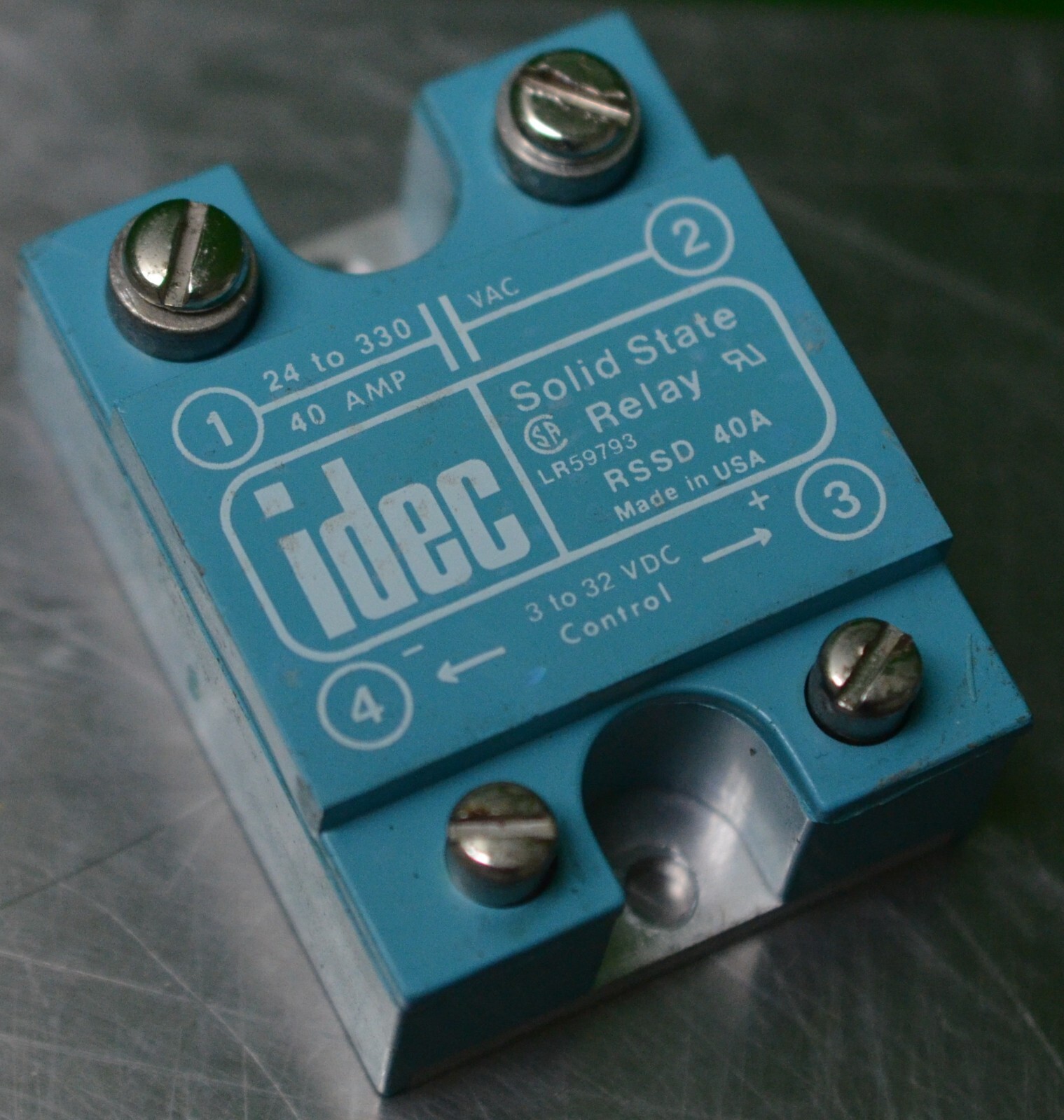 Lot of 2 IDEC RSSD 40A Solid State Relays 24-330VAC / 3-32VDC