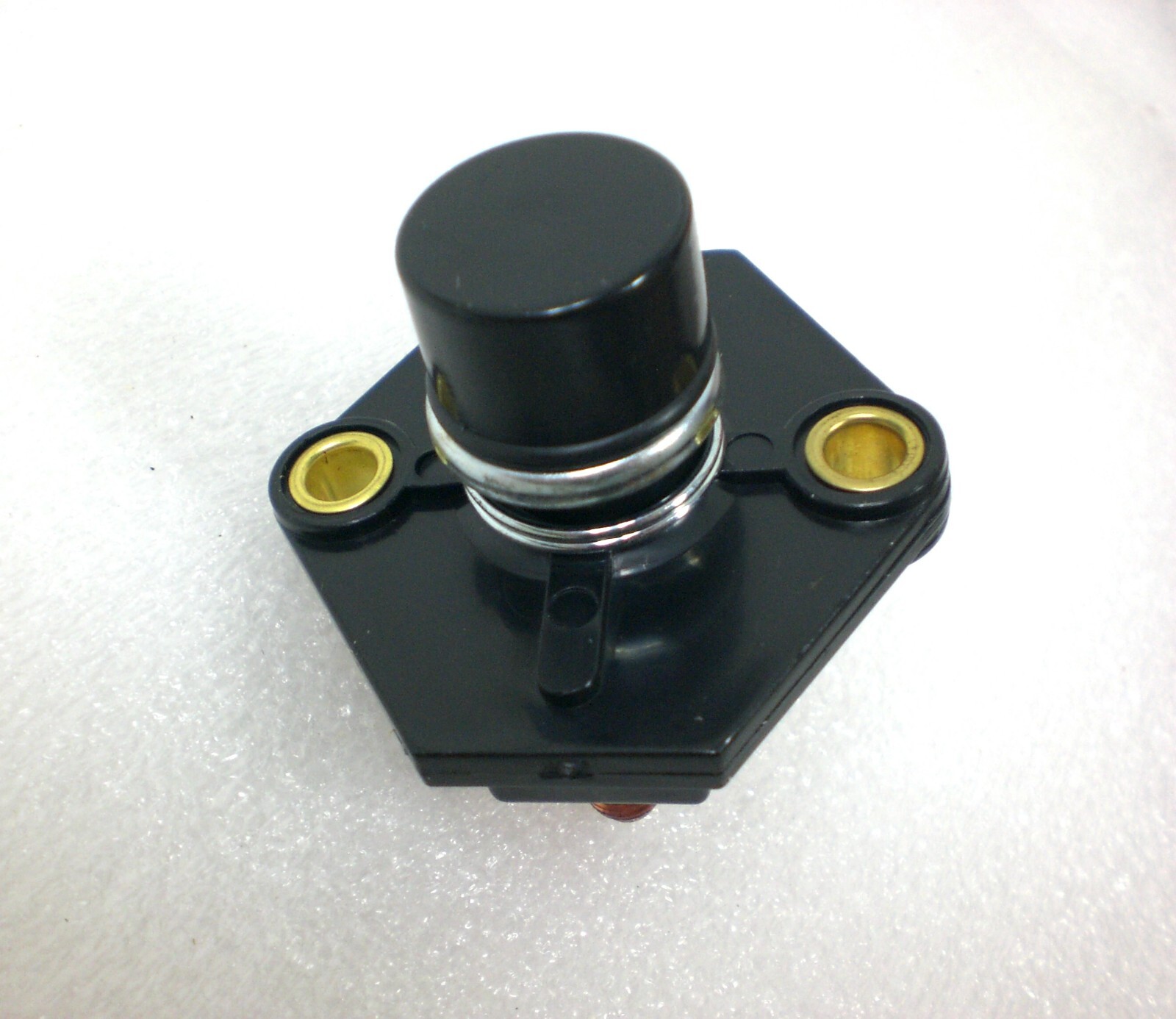 12 Volt DC Heavy-Duty Start Momentary Push-Button Starter Switch (50 Amps)