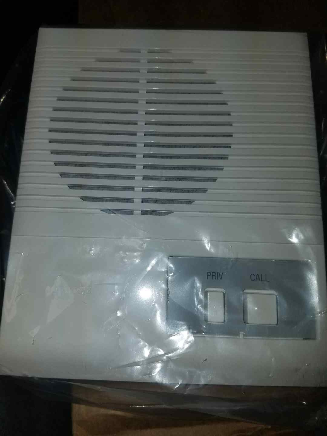 Lot 3 Aiphone LE-AN intercom sub station
