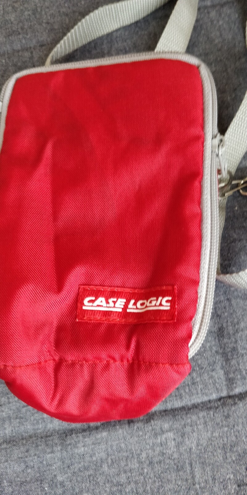 NOS Case Logic - carrying Case Bag Gaming switch Game