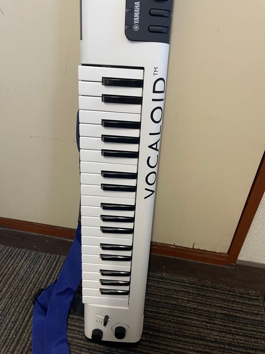 Yamaha VKB-100 VOCALOID Keyboard Keytar Digital Instrument READ