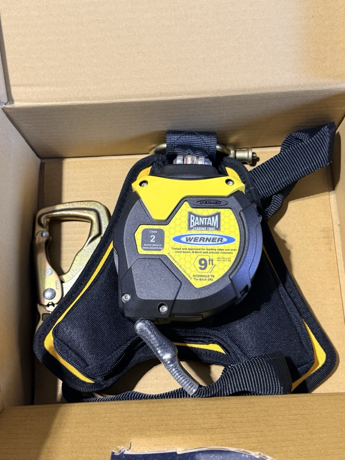 WERNER R430006LE-TB 9ft Bantam Tie-Back Web Self-Retracting Lifeline New Class 2