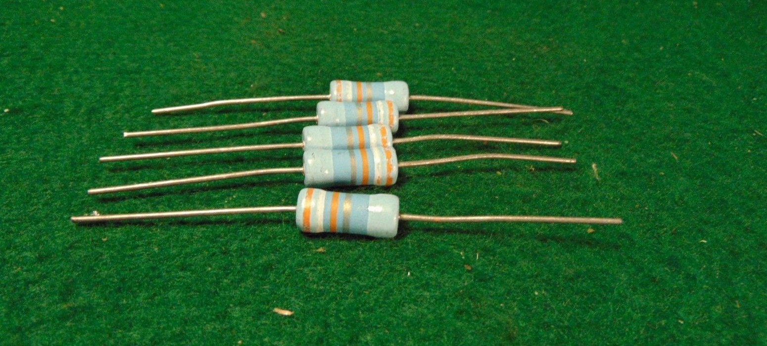 5 Pack Corning Flameproof  3.9k OHM 2 Watt 5% Resistors NOS