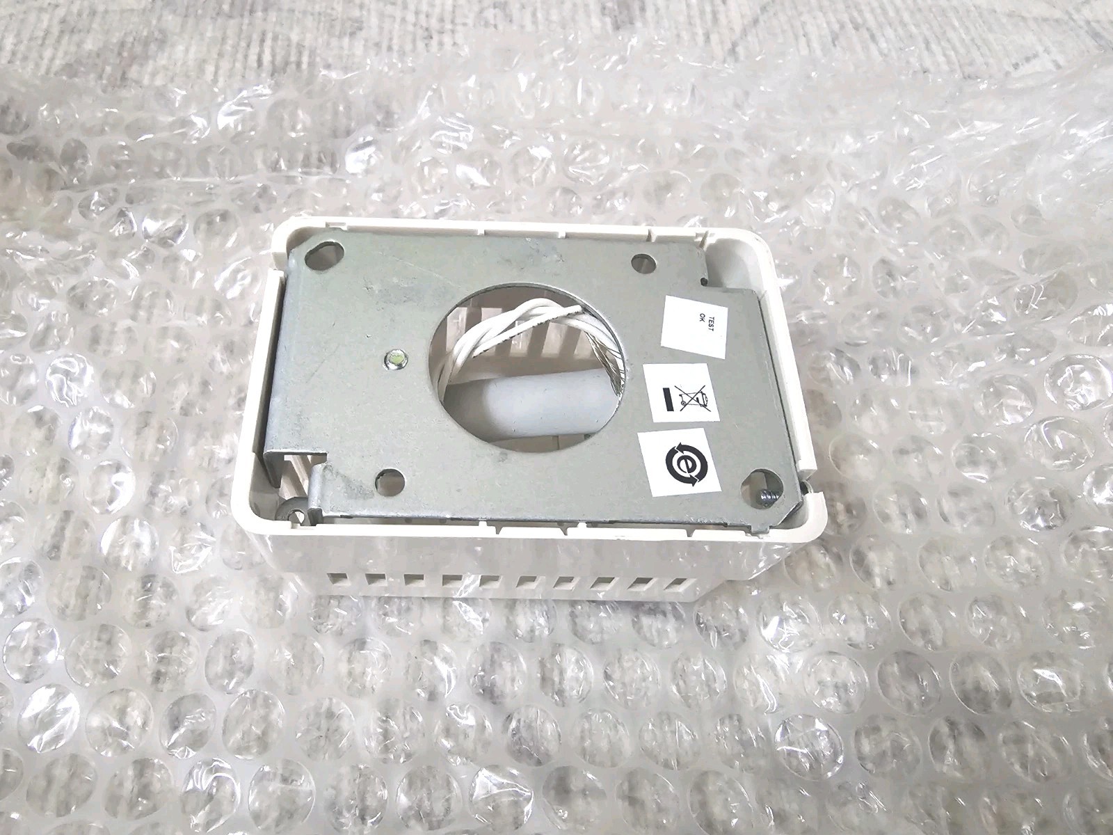 Johnson Controls Wall Mount Temp Sensor TE-6314P-1