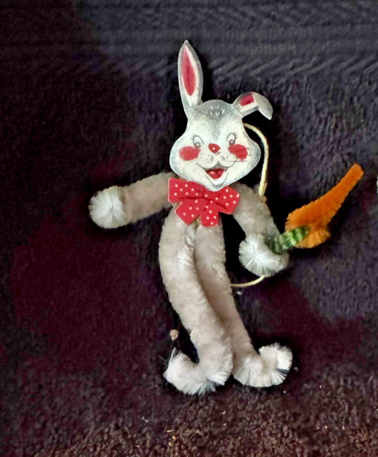 Chennelle Easter Set of 2 Rabbits