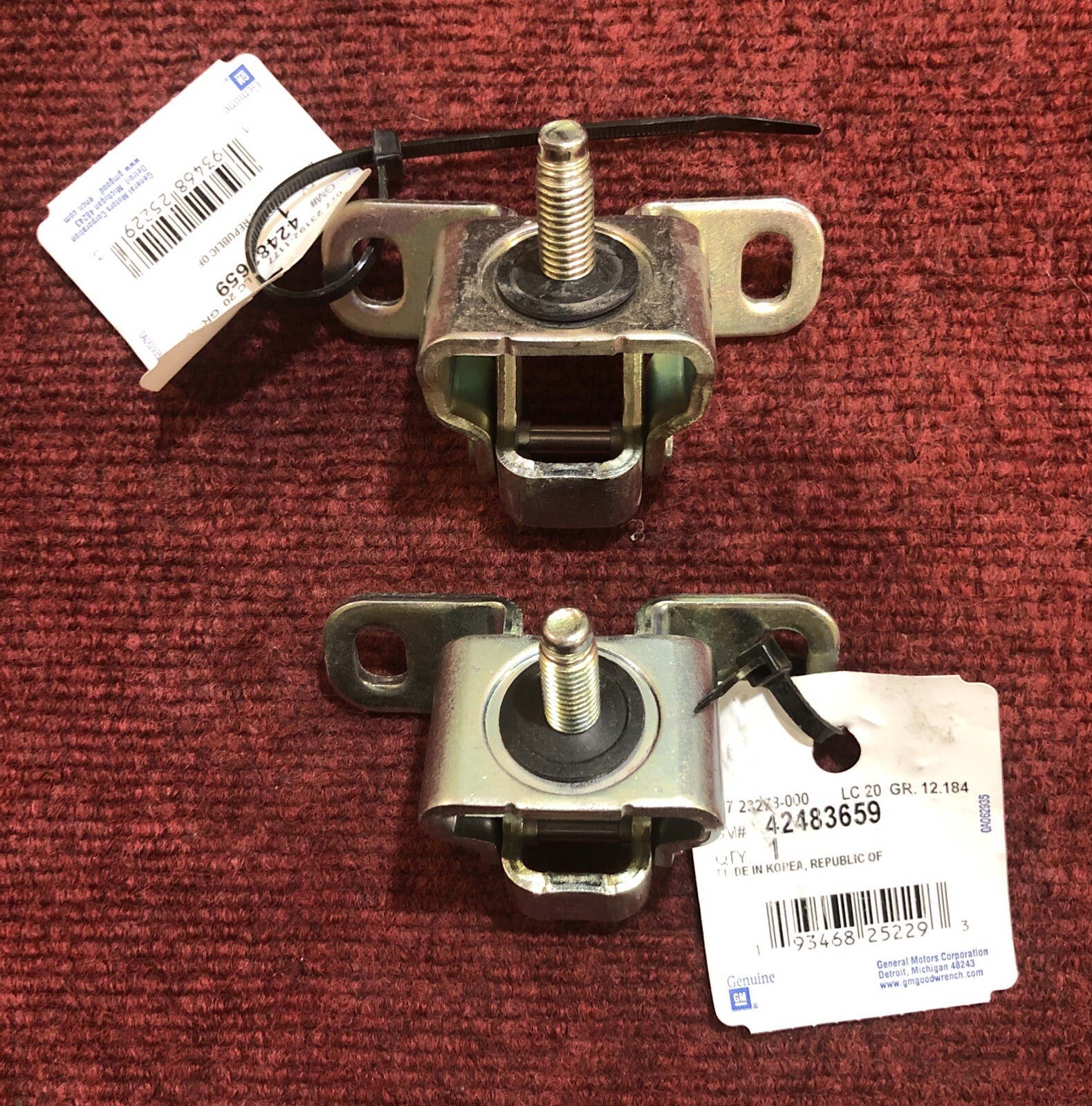 2021-2024 CHEVROLET TRAILBLAZER TAILGATE LIFTGATE HINGE Pair OEM 42483659-New
