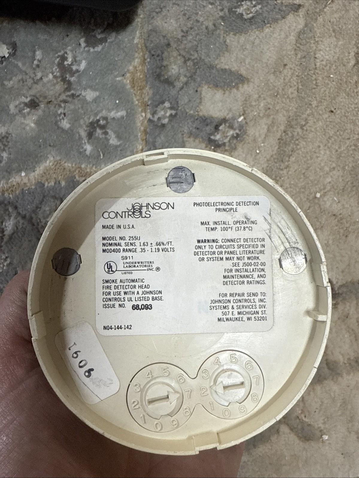 Johnson Controls 2551j