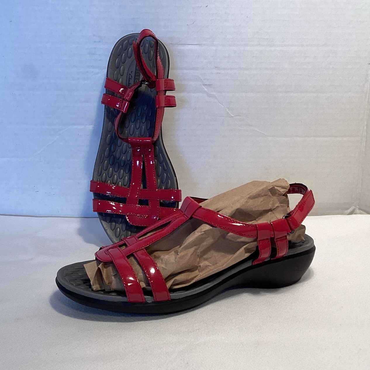 Clarks Red Sonar Aster Ankle Strap Sandals Womens Size 7 Comfort Cushion