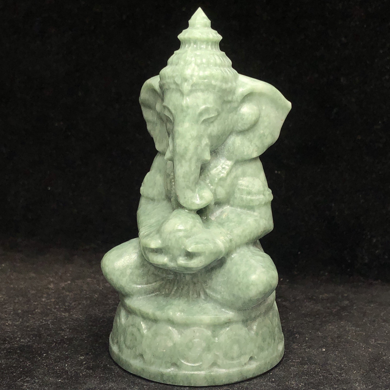 ELEPHANT GOD CARVED NATURAL SOUTHERN JADE STONE CRYSTAL QUARTZ MINERAL SPECIMENS