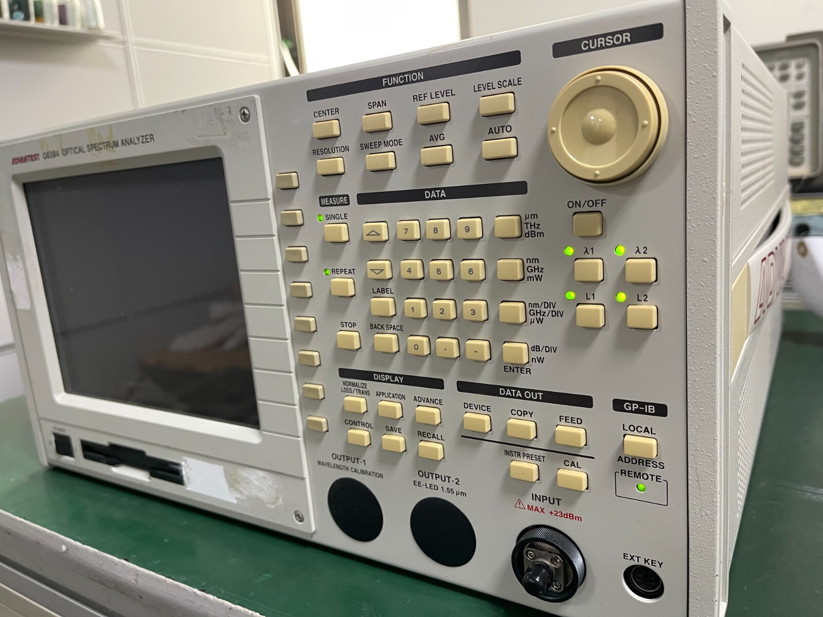 Advantest Q8384 Optical Spectrum Analyzer _ 2944