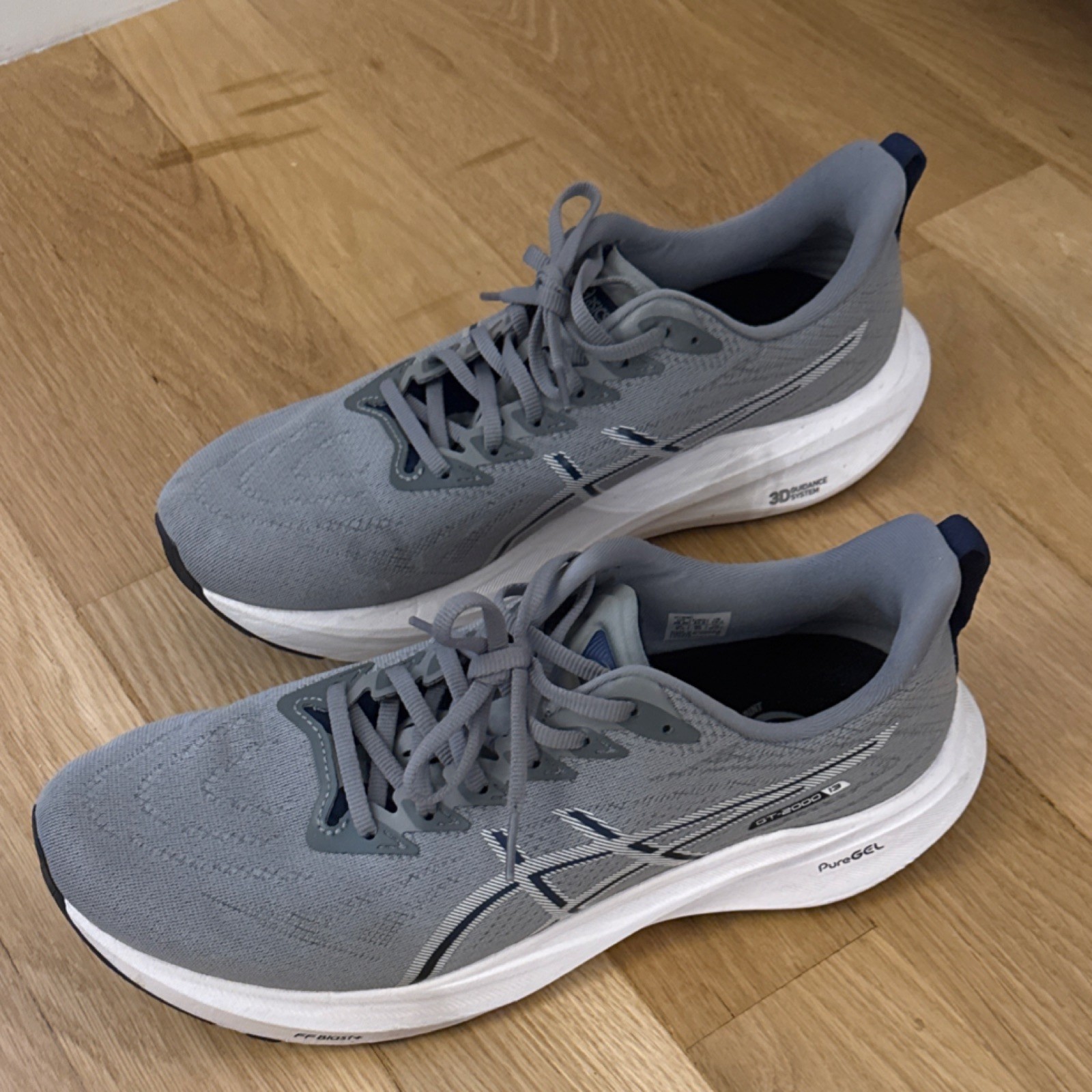 ASICS GT-2000 size men’s 10.5