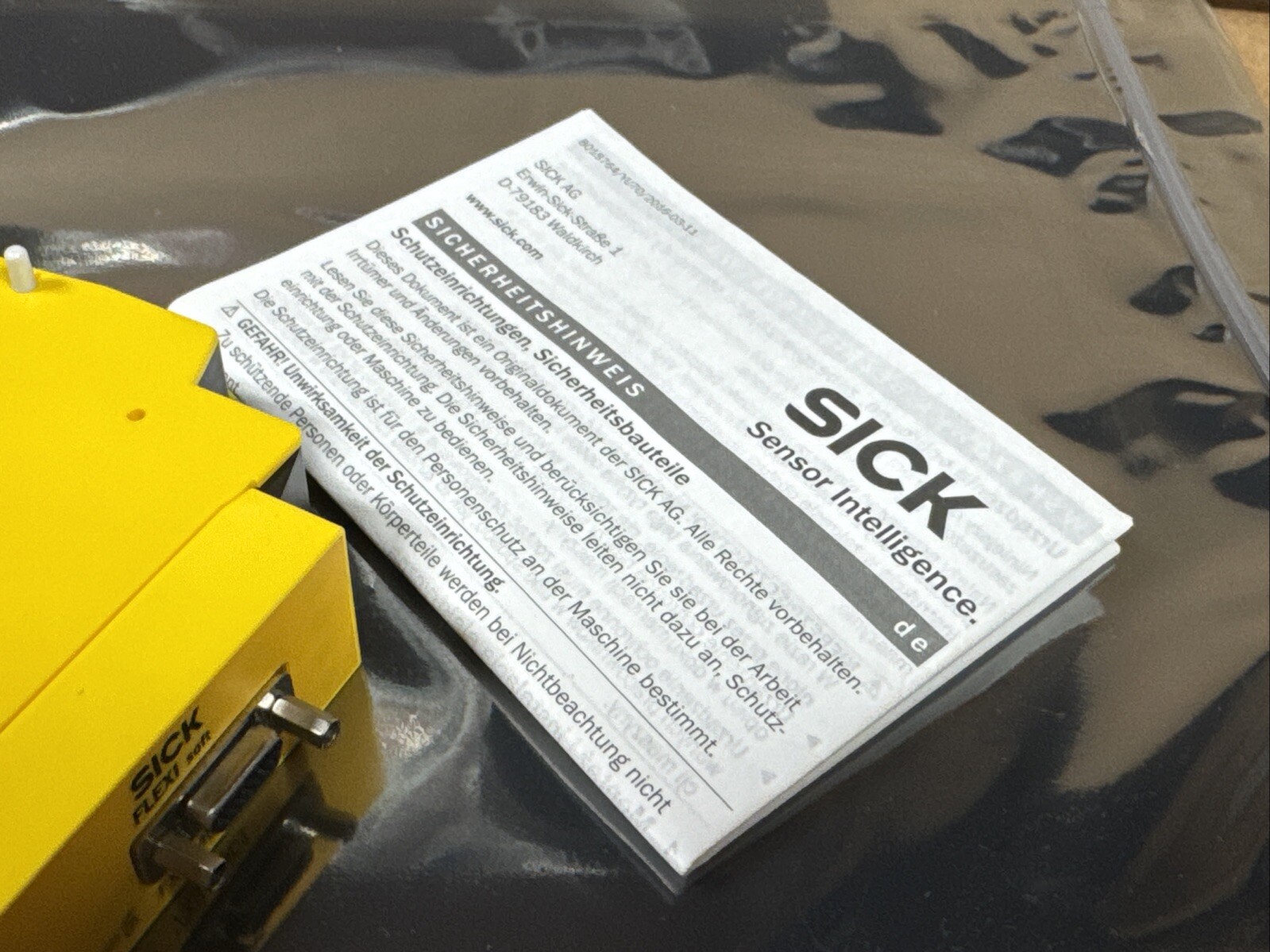 NEW Sick 1057833 FX3-MOC100000 Flexi Soft Safety Controller FX3-MOC1 FAST SHIP