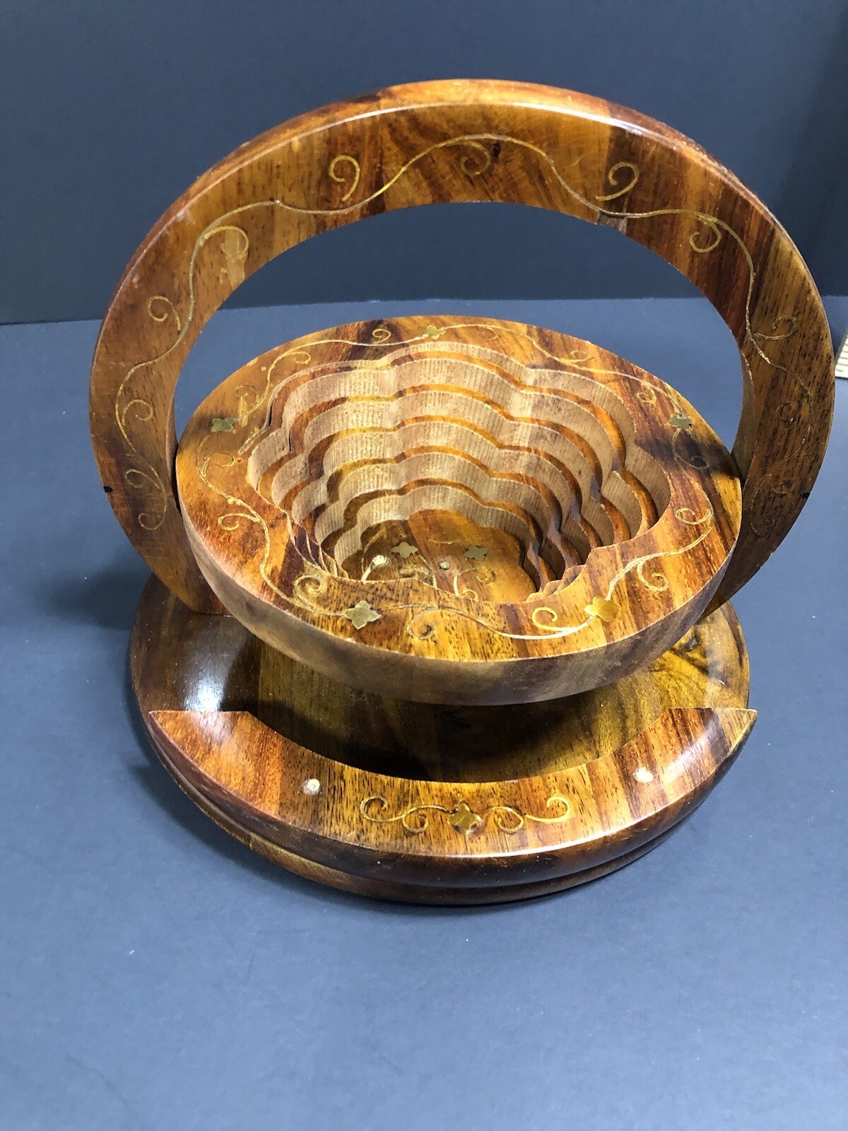 Vintage 7.5" Handcrafted Wood Folk Art Carved Collapsible Basket Bowl Detailed.