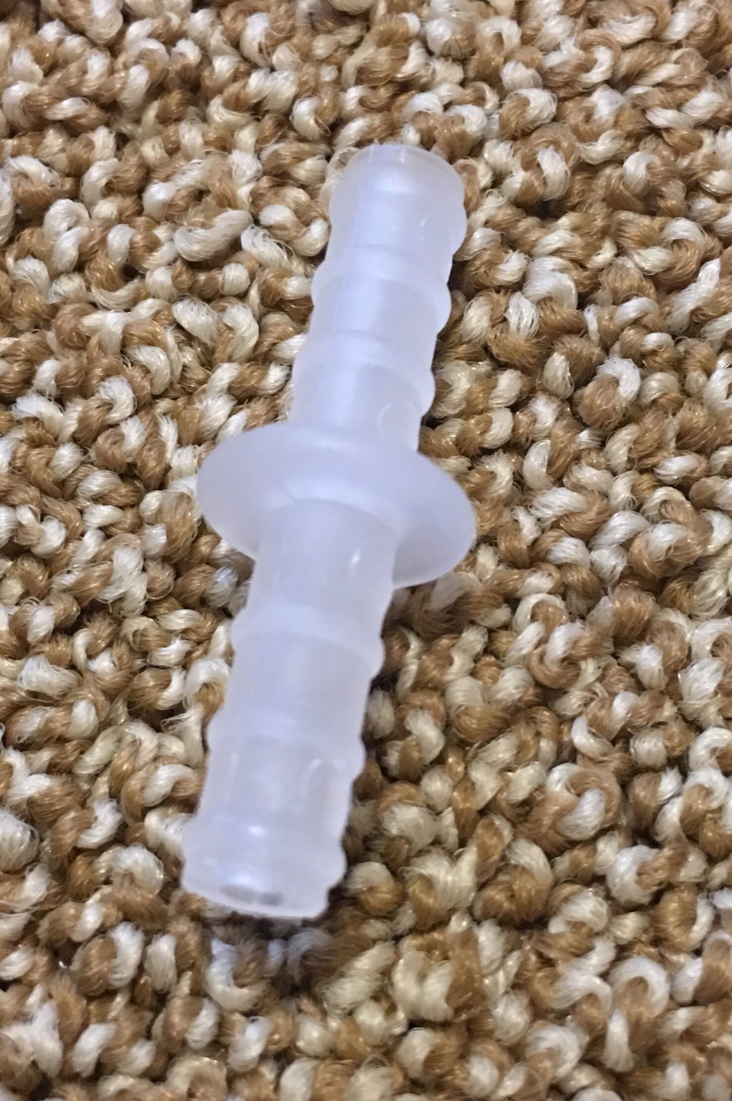 OXYGEN TUBING CONNECTOR
