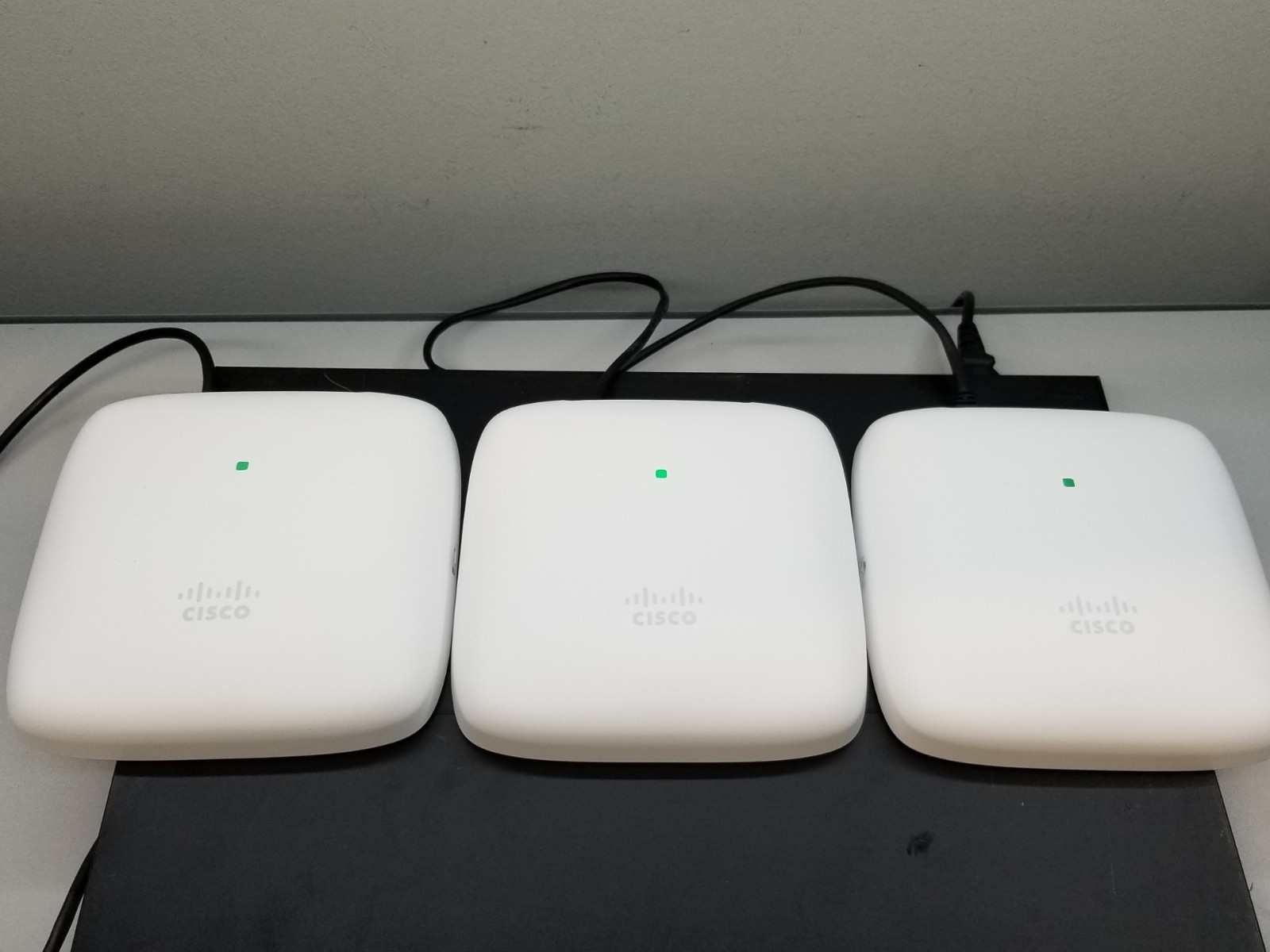 Lot of 3 Cisco Business 240AC Wi-Fi Wireless Access Points 2x PoE CBW240AC-B