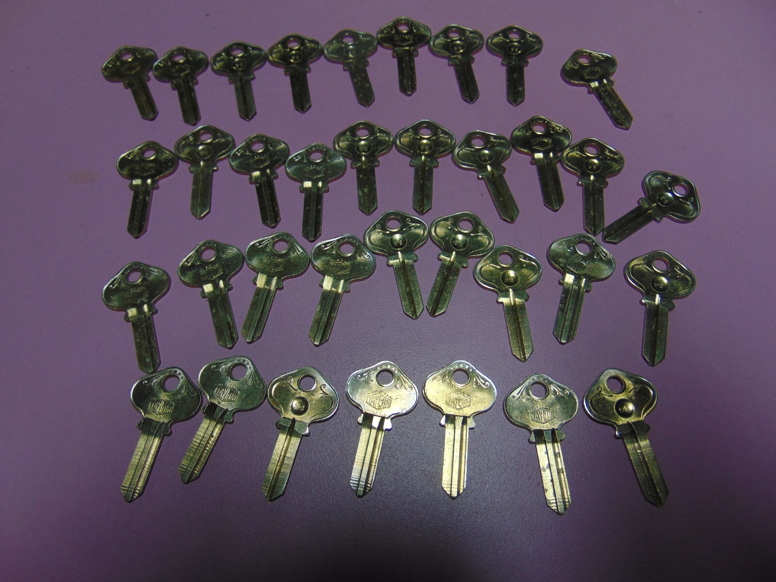35  KEYS  SARGENT  1010 hk   5  PIN KEYS BLANKS UNCUT       LOCKSMITH