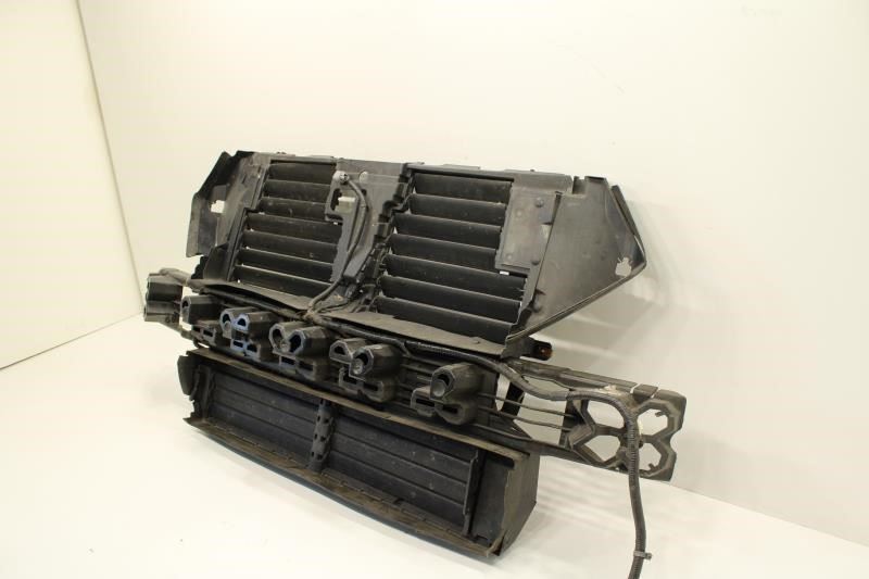 2015-2018 Ford Edge Active Grille Air Shutter Assembly FT4B-8N301-AB OEM *ReaD*