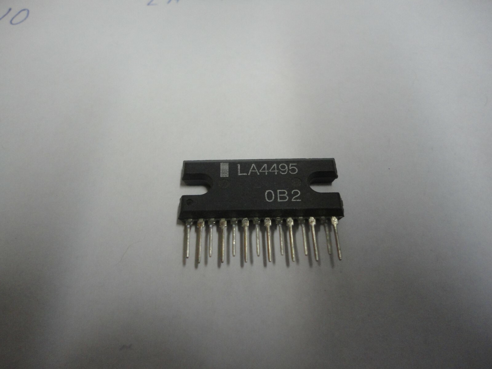 SANYO AUDIO IC LA4495 USED IN MANY MODELS, SHIPS FREE FROM USA TO USA ADDRESSES