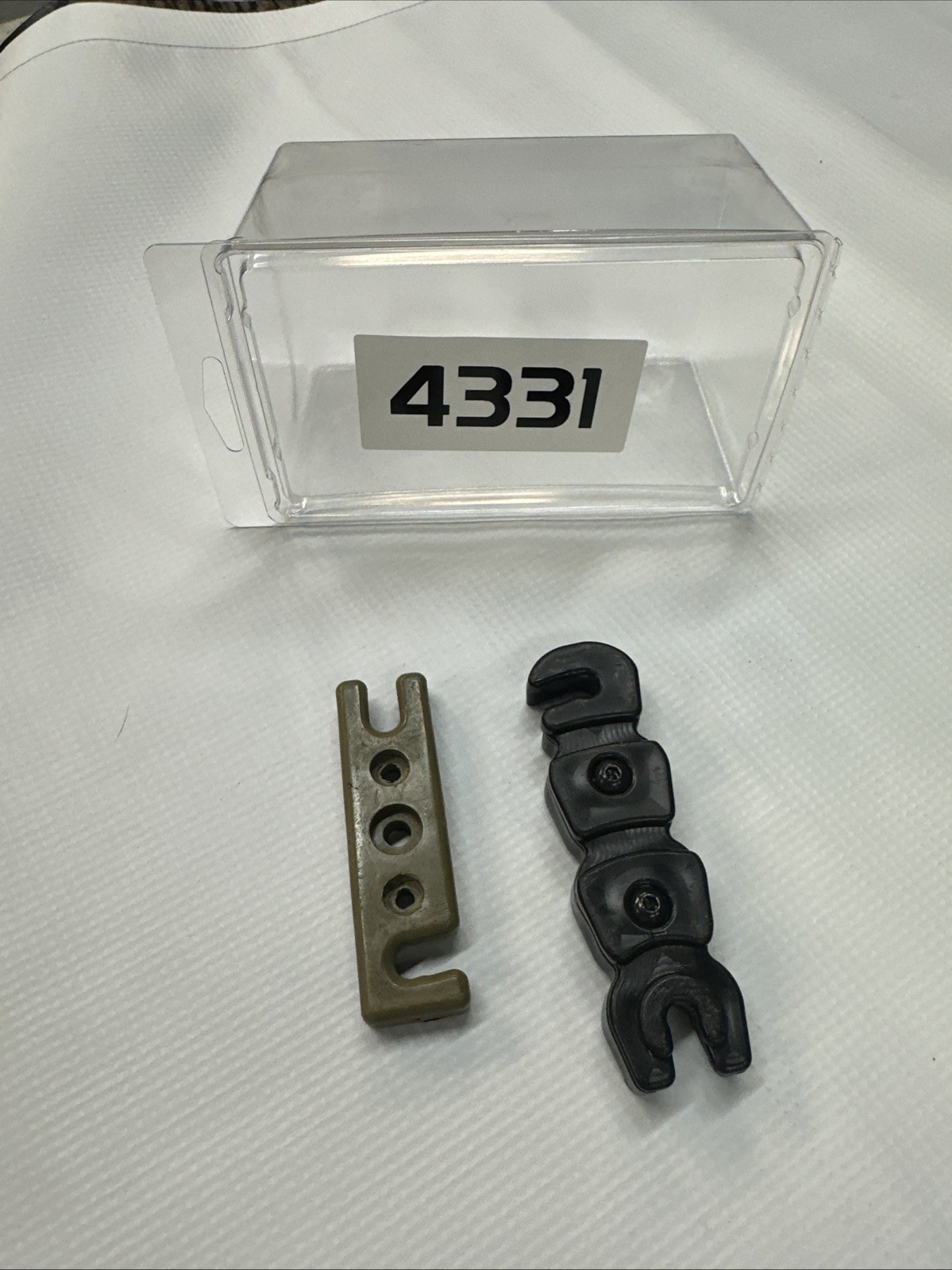 Item 4331 - vintage archery quiver mounts