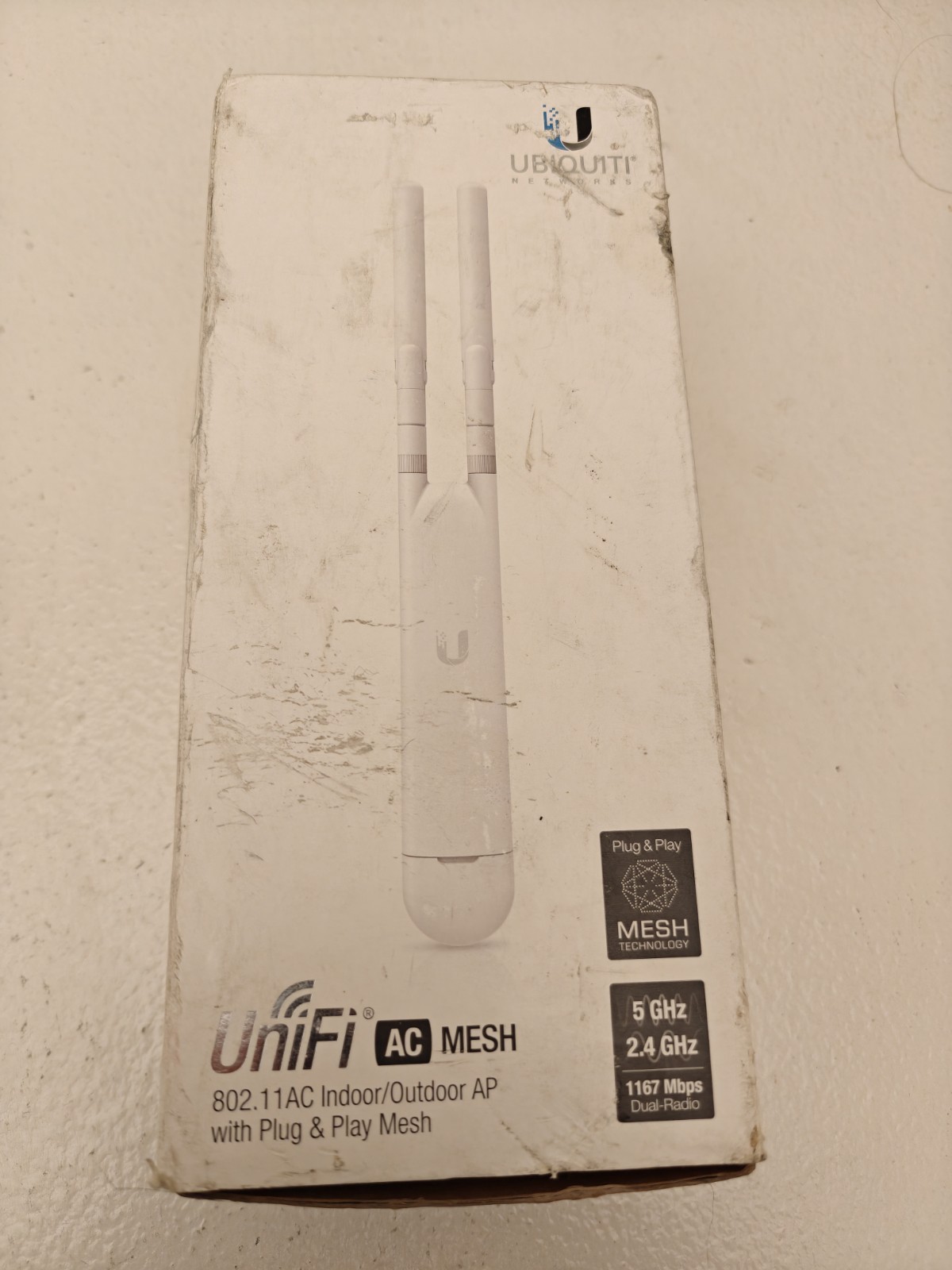Ubiquiti Networks UAP-AC-M-US Mesh Dual-Band Access Point 802.11ac Plug & Play