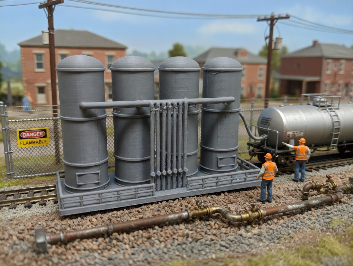 Fuel Tank Silos HO Scale 1:87 Gauge Built And Ready, No Assembly Required SM41