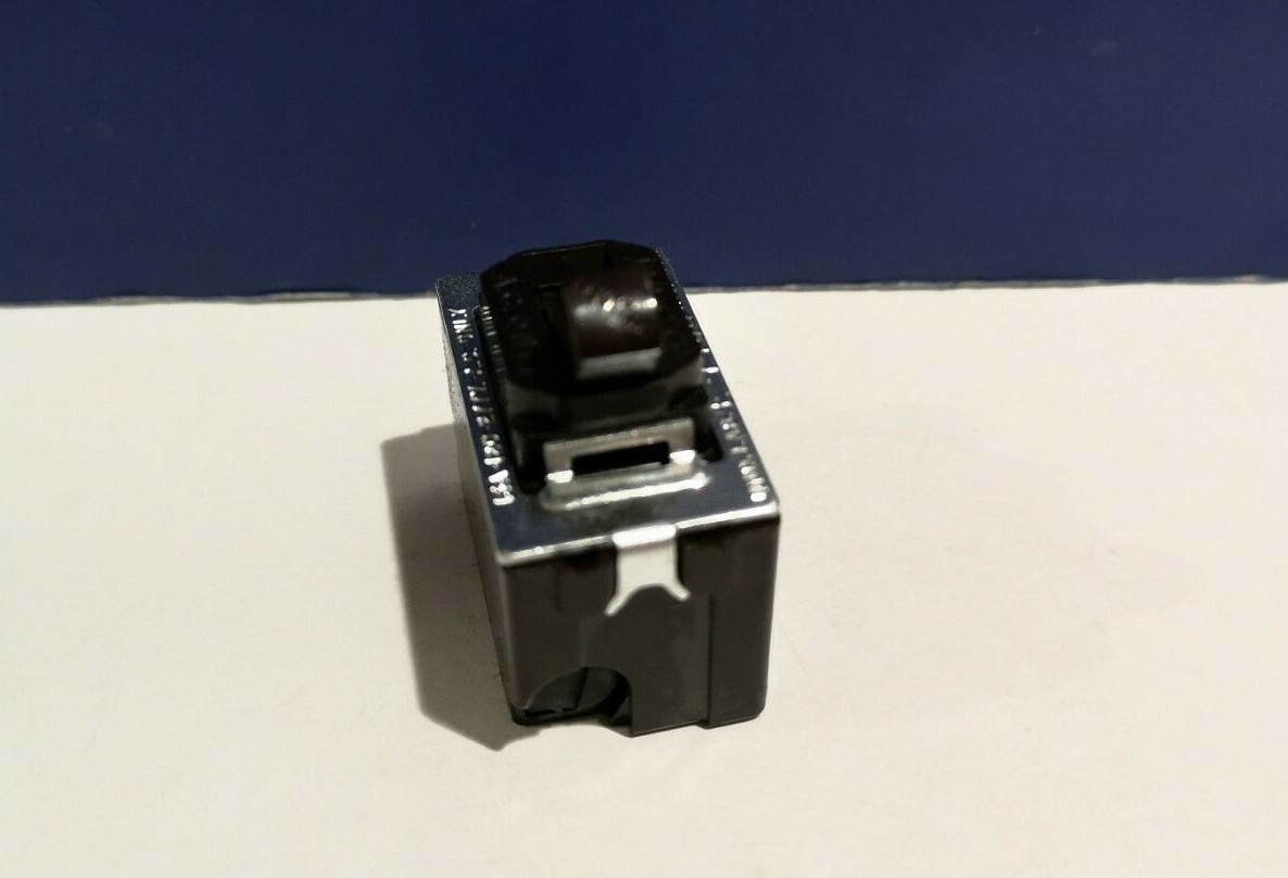 LEVITON Brown DESPARD Interchangeable Quiet 3-way TOGGLE SWITCH NEW 1791