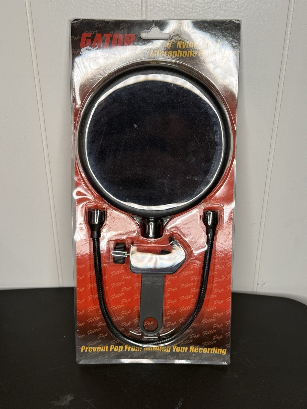 Gator 6" Nylon Mesh Mountable Gooseneck Black Microphone Pop Filter for audio