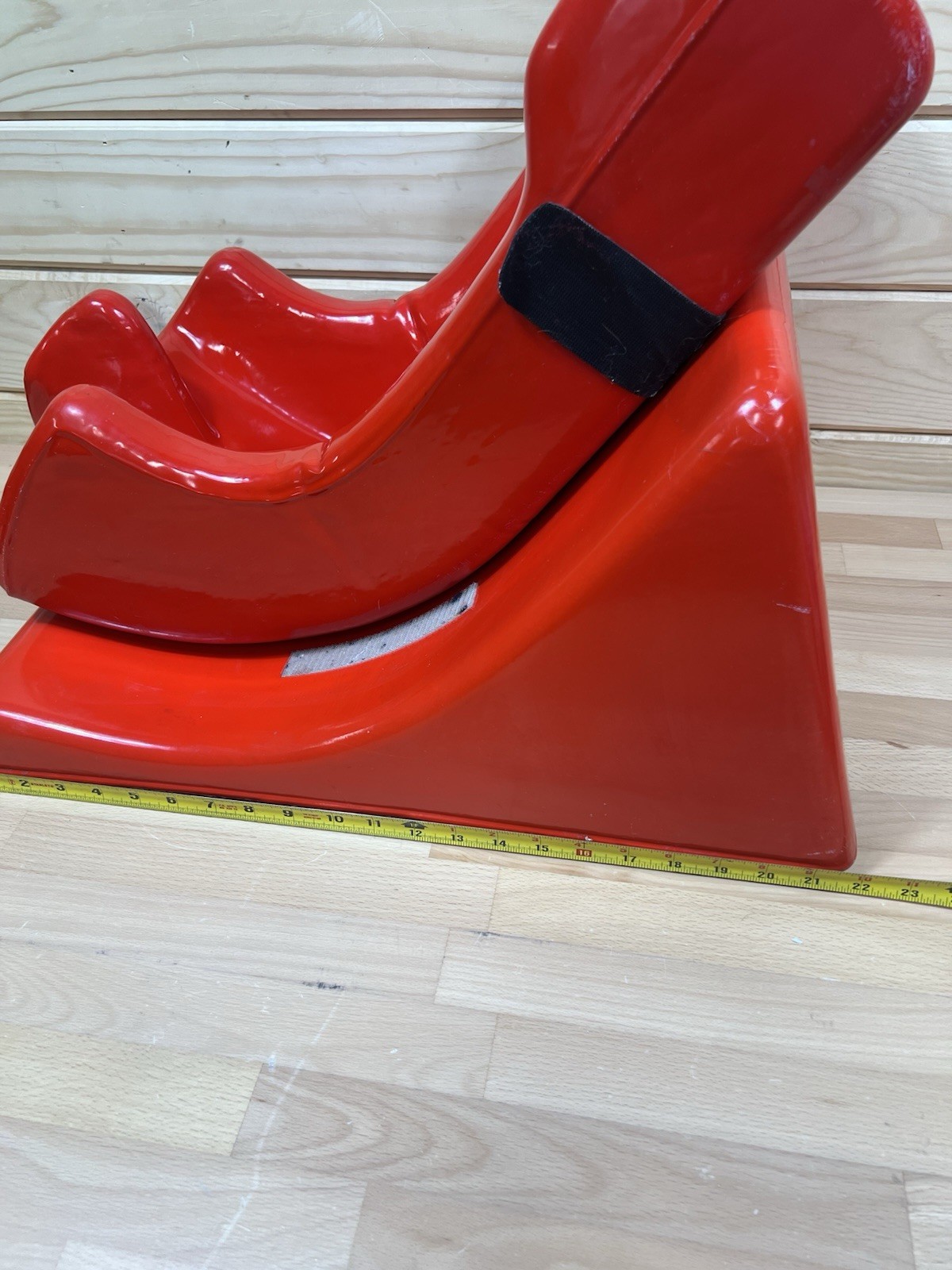 TUMBLE FORMS Feeder Seat Positioner and Tumble Forms Wedge No Belts