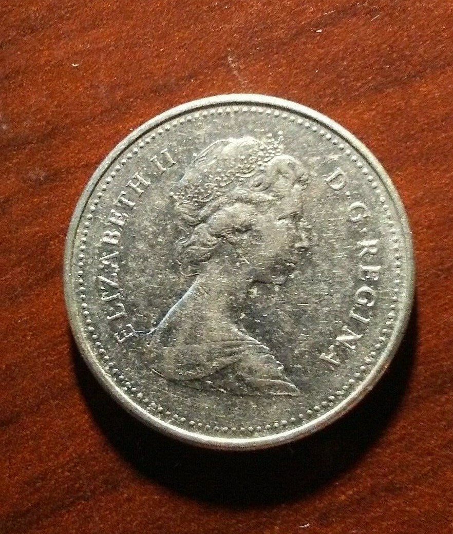 1979 CANADA ELIZABETH II DEI GRATIA REGINA 5 CENTS!   BB758XXX