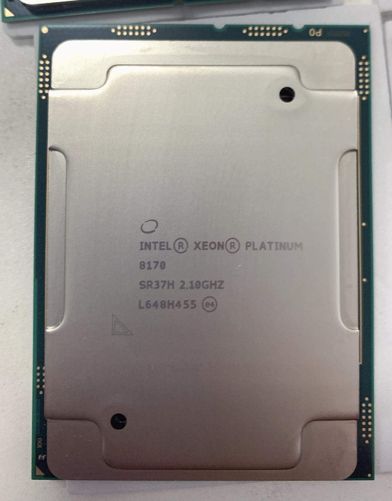 Intel Xeon Platinum 8170 CPU LGA3647 26 Cores 52 Threads 2.1GHz Processors