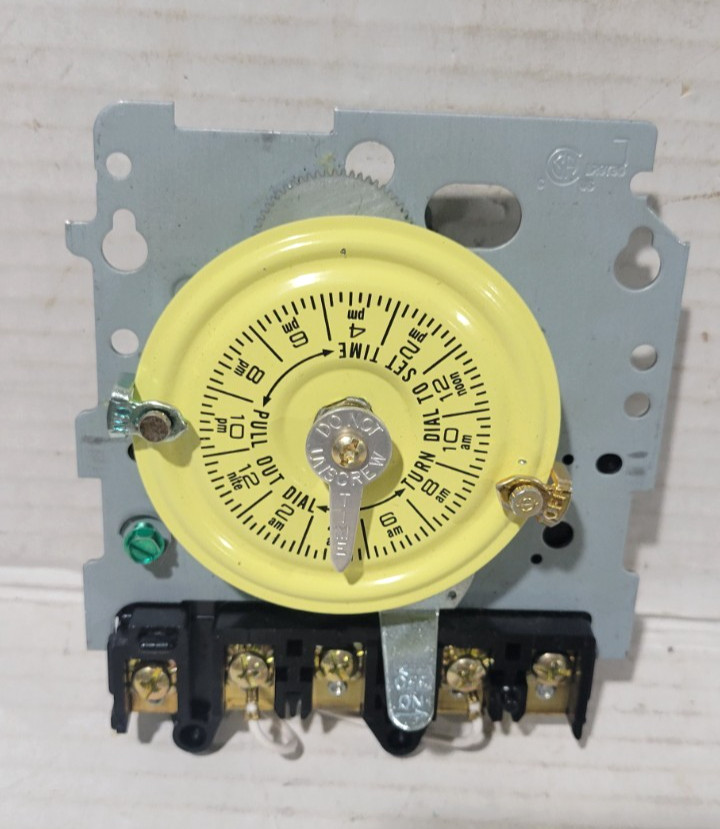T104 19K Intermatic Timer MECHANISM ONLY !!