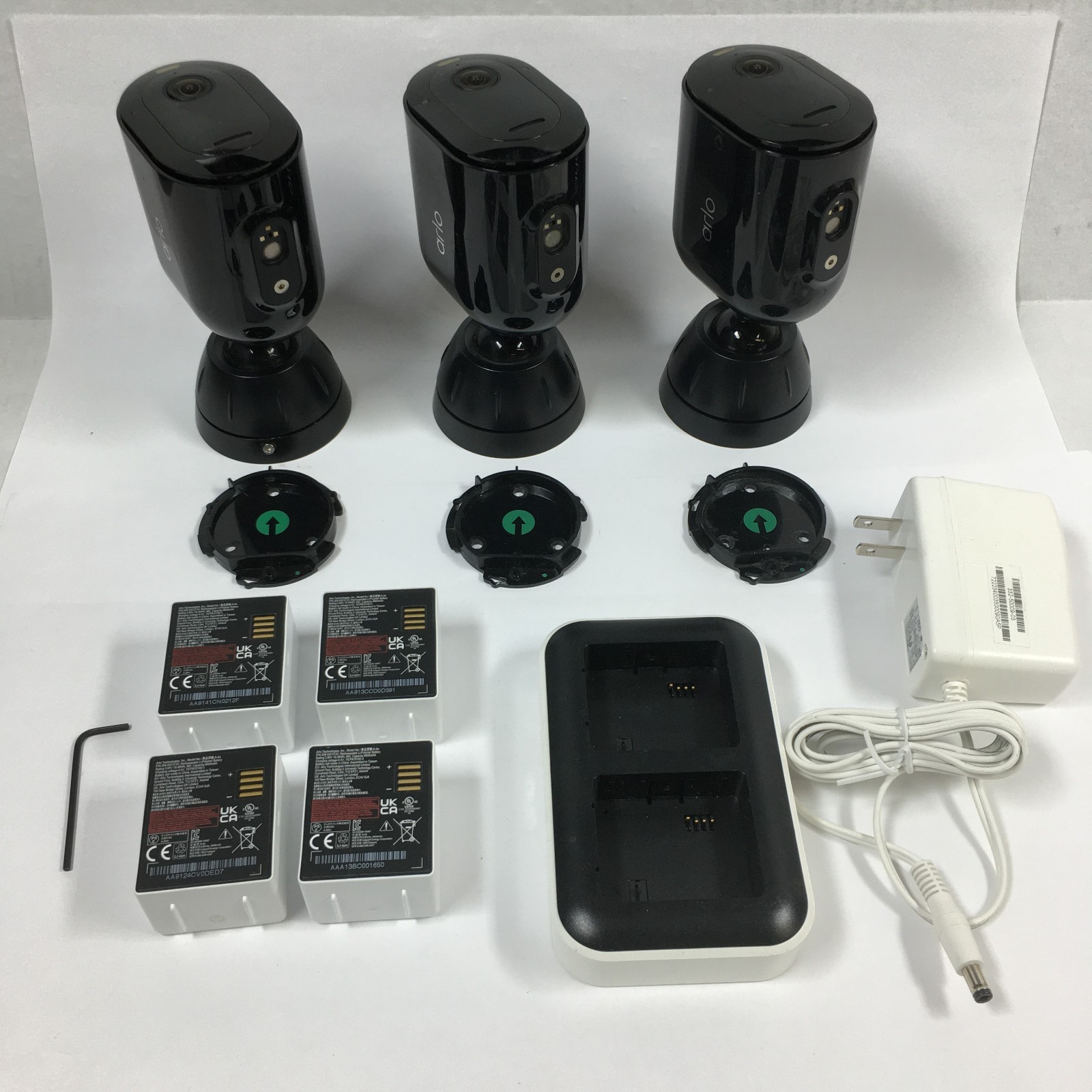 Arlo Pro 5S 2K Security Camera VMC4060P  Black (SET of 3 Cameras) Good