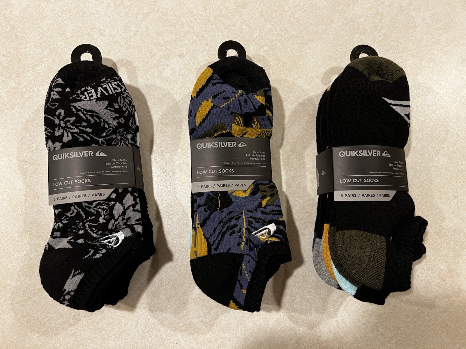 NEW QuickSilver Men's 5 Pair Low Cut Socks Sizes 6-12 Black Grey White Multipack