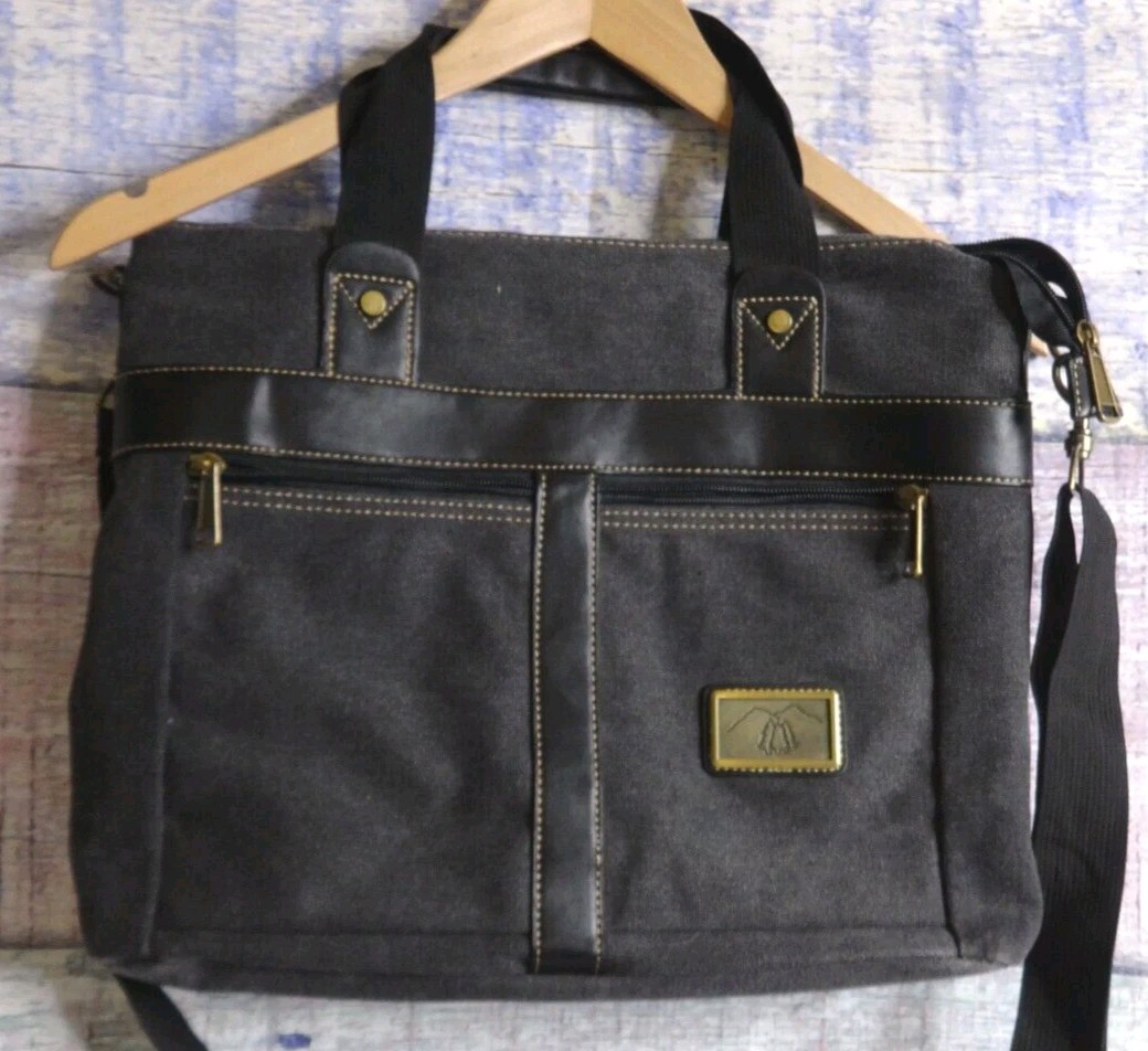 BLACK MESSENGER LAPTOP BAG W/Mountain Patch  SHOULDER STRAP & Handles