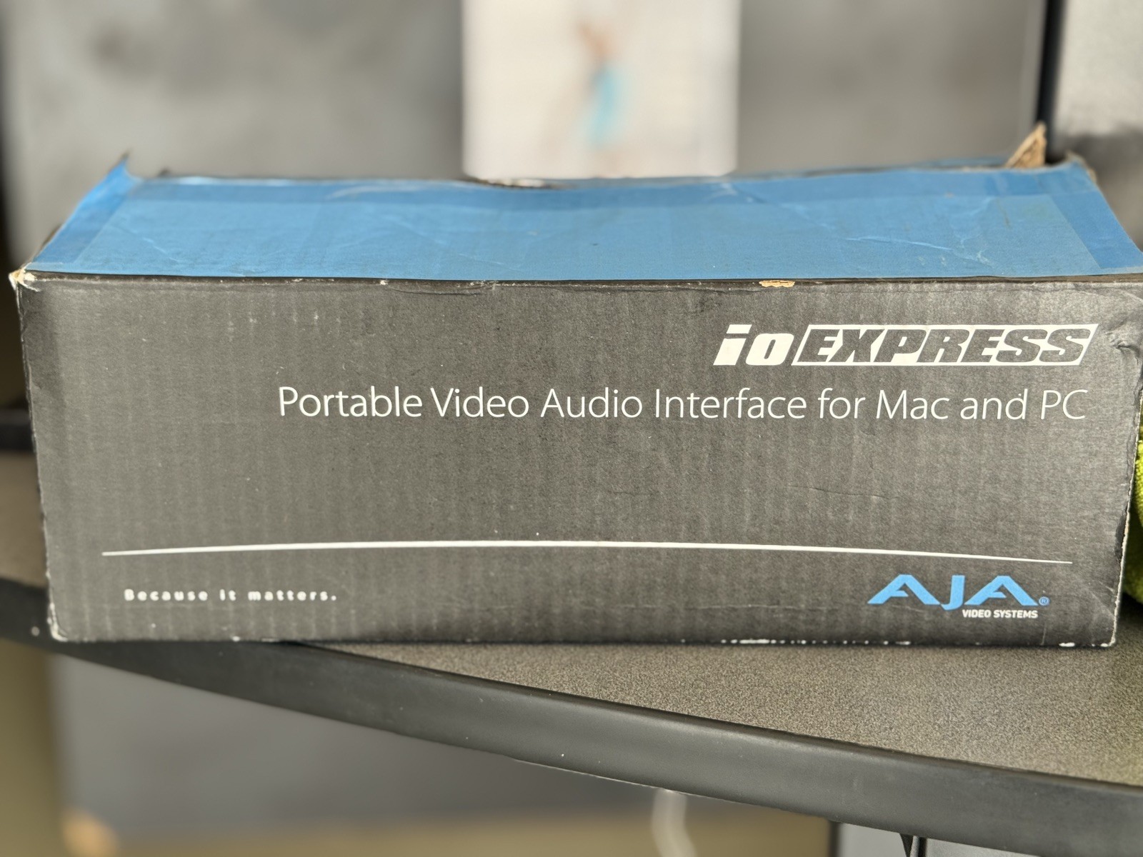 AJA IO-Express Portable Video Audio I/O Interface for PCIe. For PC & Mac