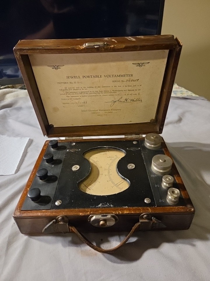 Jewell Portable Voltmeter 1922 Certified Style 37D,C   Wood Frame Loose