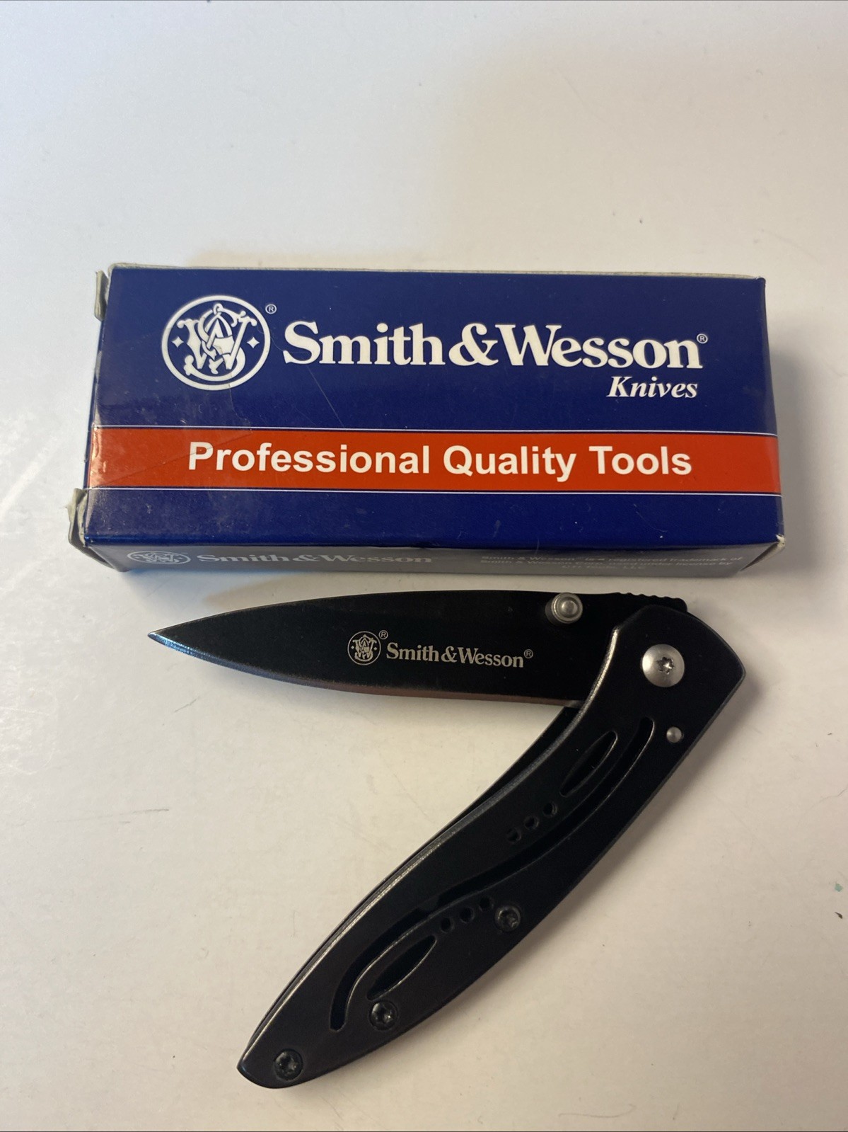Smith & Wesson S&W Little Pal Black Clip Black Folding Knife Pocket Folder. Nos