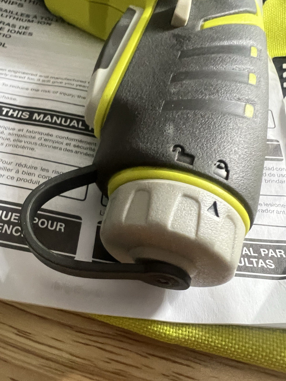 RYOBI TEK4 MC100L 4V Cordless Scissors Snips **EXCELLENT CONDITION** Bare Tool