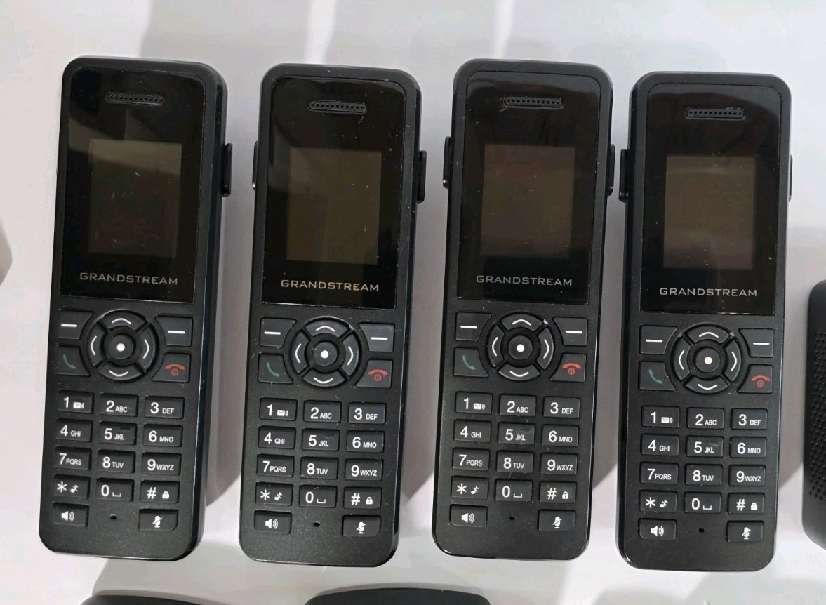 Grandstream DP750 Long Range DECT Base Station + 9 DP720 Handsets VoIP Wireless