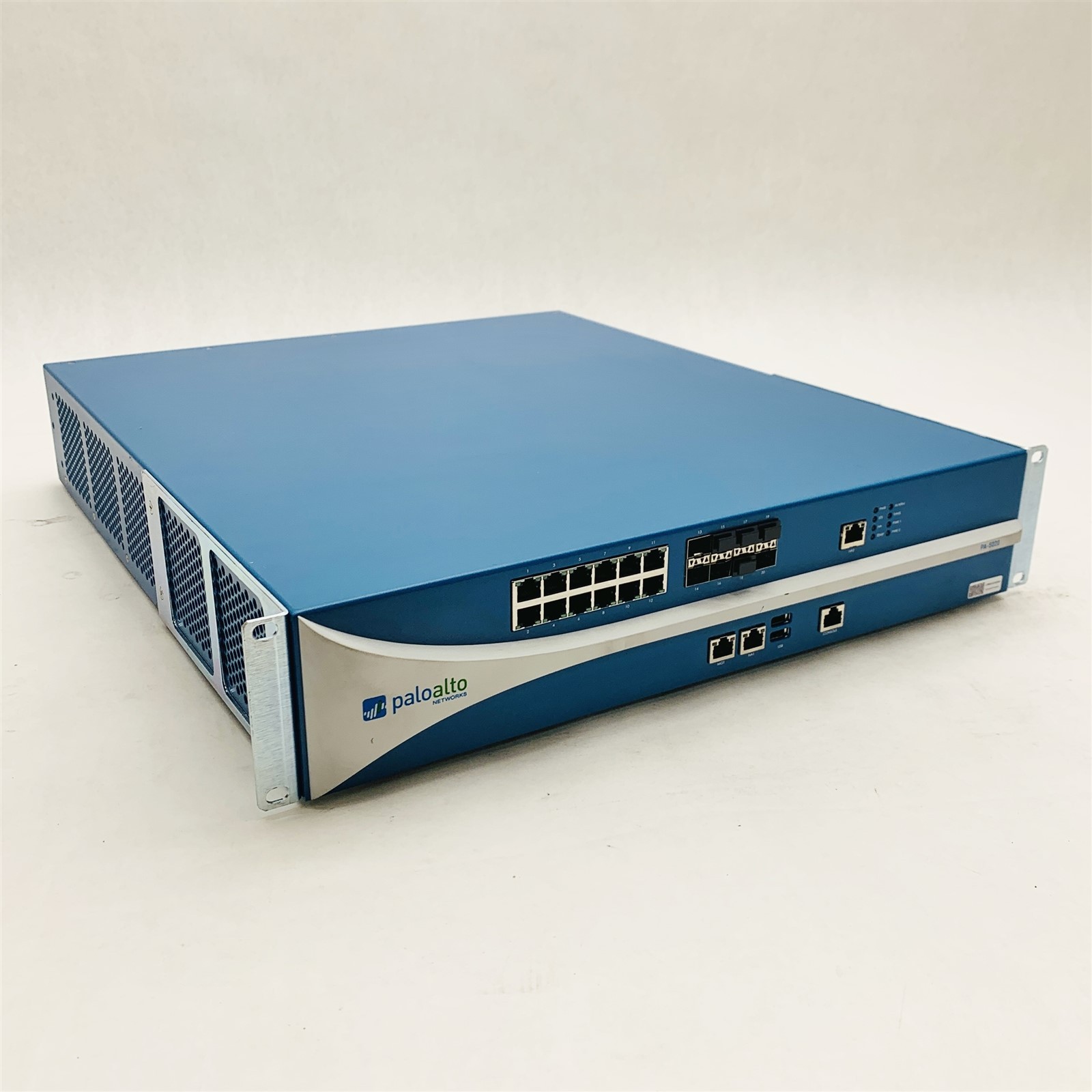 Palo Alto PA-5020 Next Gen Firewall 12-Port Security Appliance (750-000077-00L)