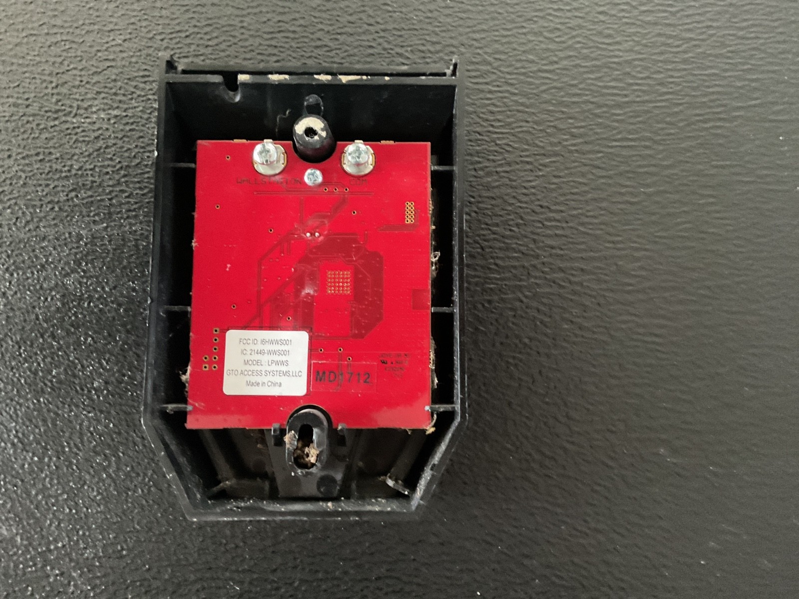 Linear Wall Station