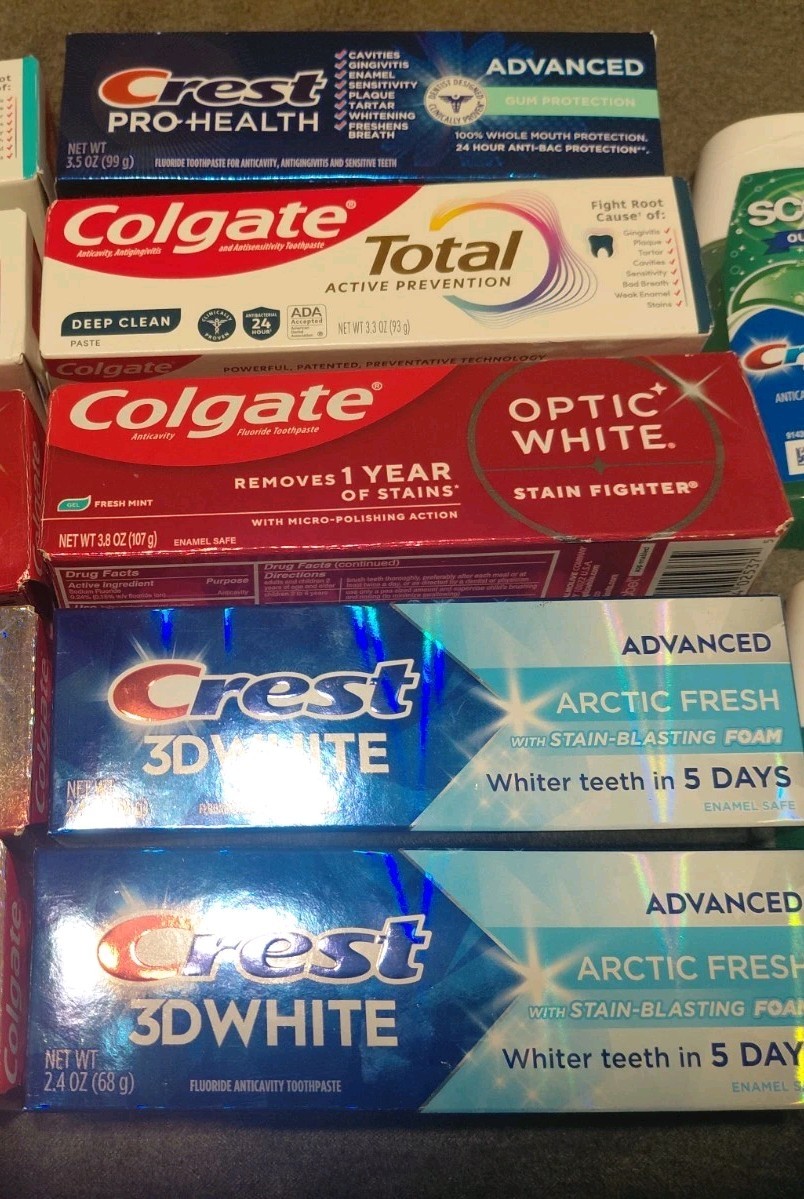 Lot Of 13 Colgate & Crest Toothpaste. Various Sizes. See Description