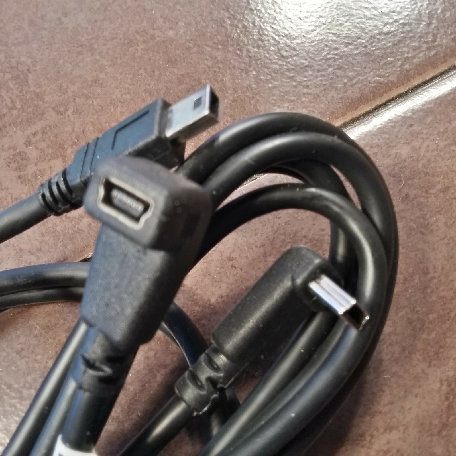 2 Garmin GPS Cables for USB & download