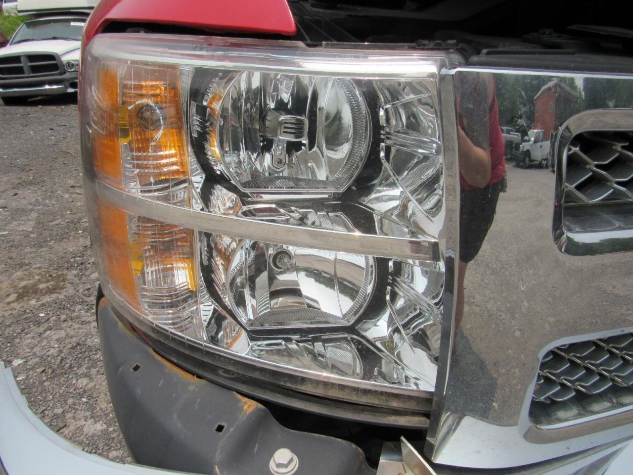 SILVRDO15 2012 Glove Box 1052686